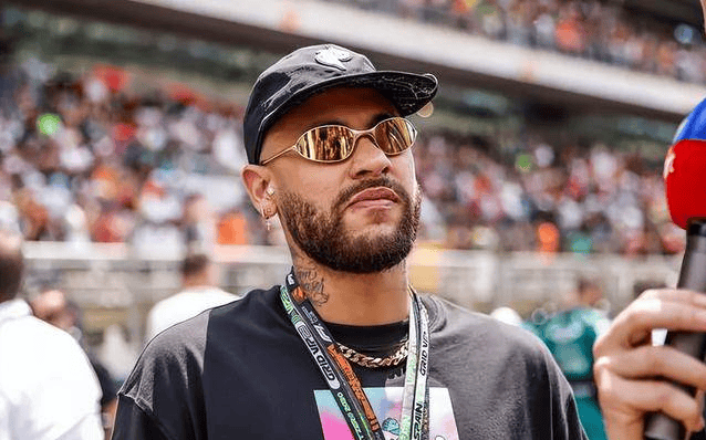 开云体育- 快船不断突破！，内马尔连续十二场比赛得分超过战术调整引发球迷热议