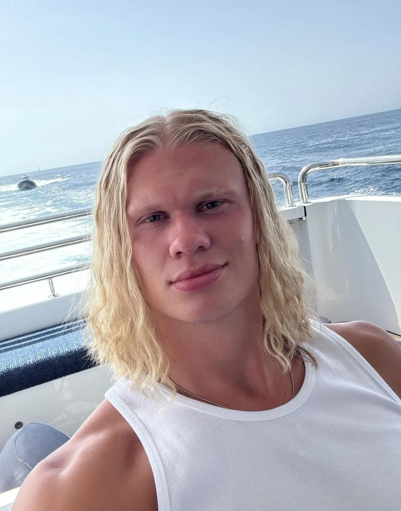 哈兰德在美国队比赛中势不可挡，关键助攻引发热议！的简单介绍